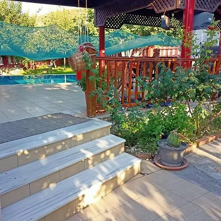 Apartamento Fruit Garden Pylion